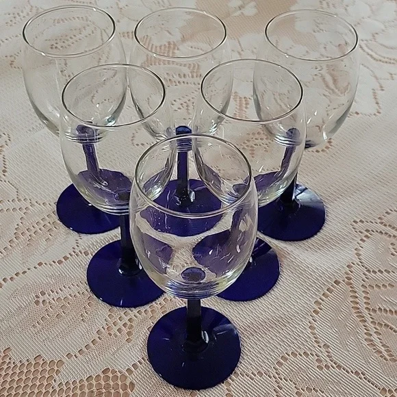 1986 durand crystal wine glasses Set of 6 Cristal D Arques-Durand Flamenco pattern long stem 6 inch tall  glasses main image 1